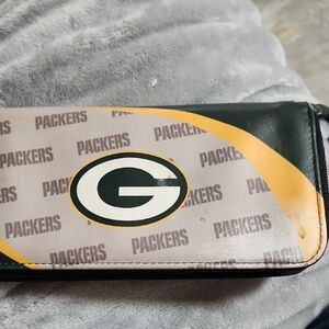 Full Size Green Bay Packers Logo Wallet - Green & Gold